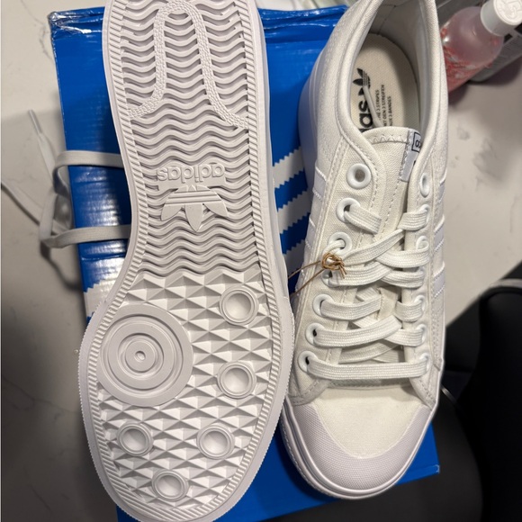 Adidas Classic White Canvas Sneakers - Picture 1 of 5